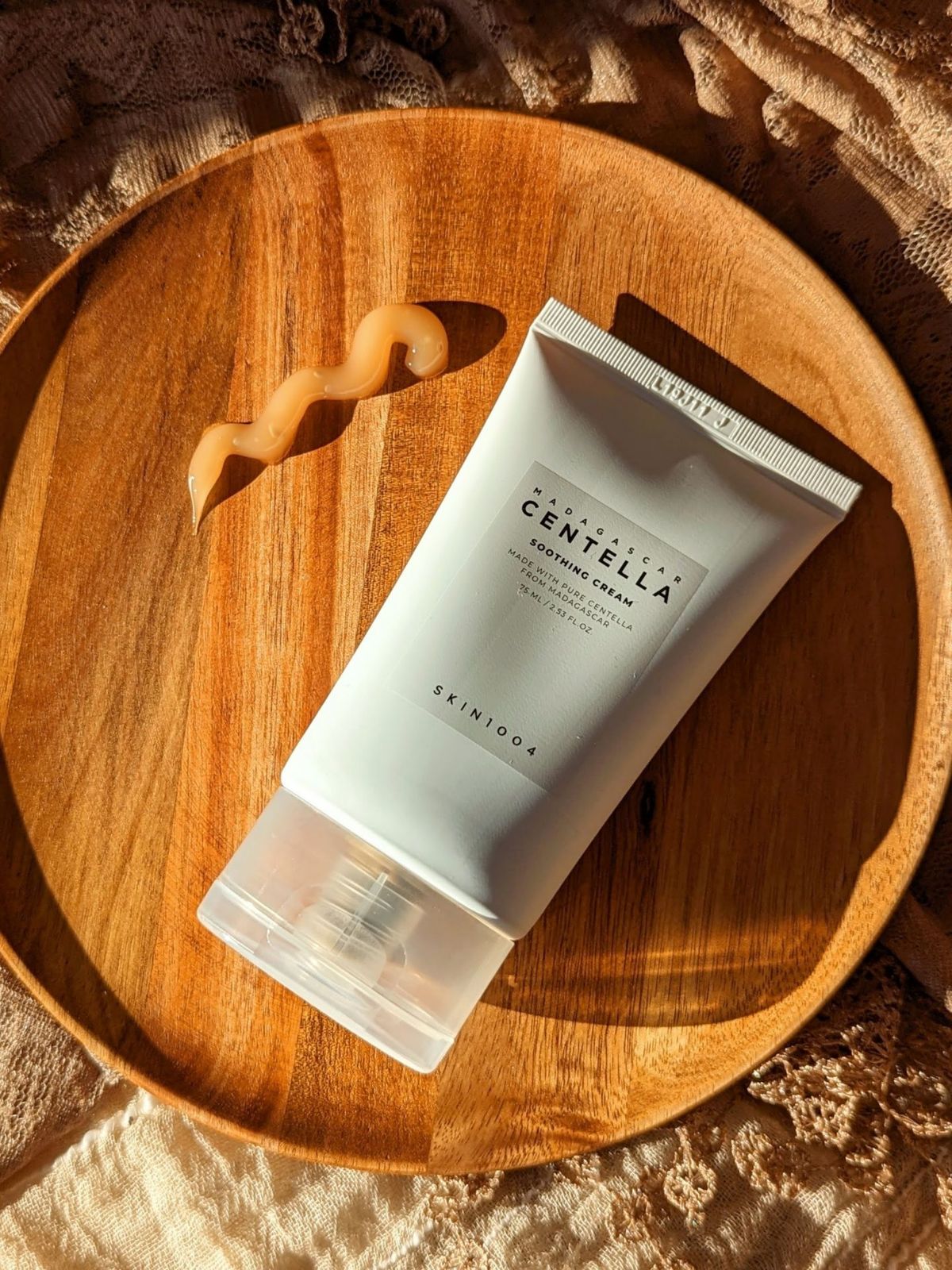 Madagascar centella Air-Fit Suncream light SPF30